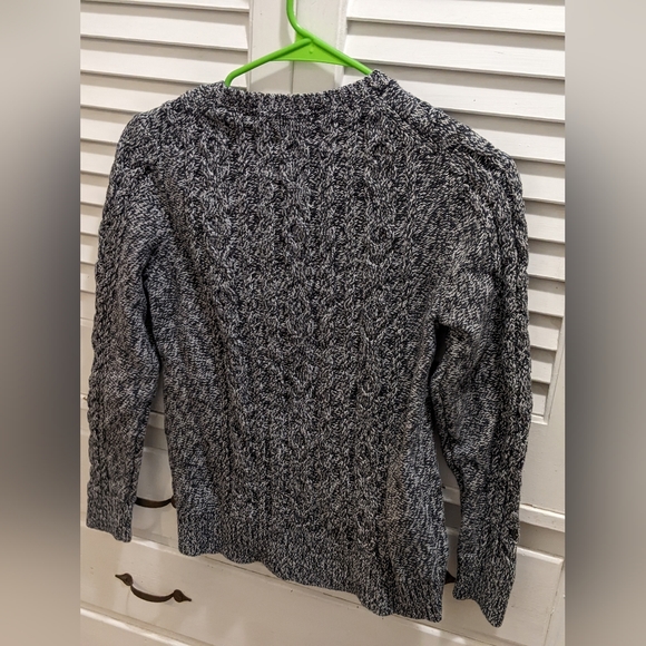 LL Bean Sweater size M - Picture 3 of 3